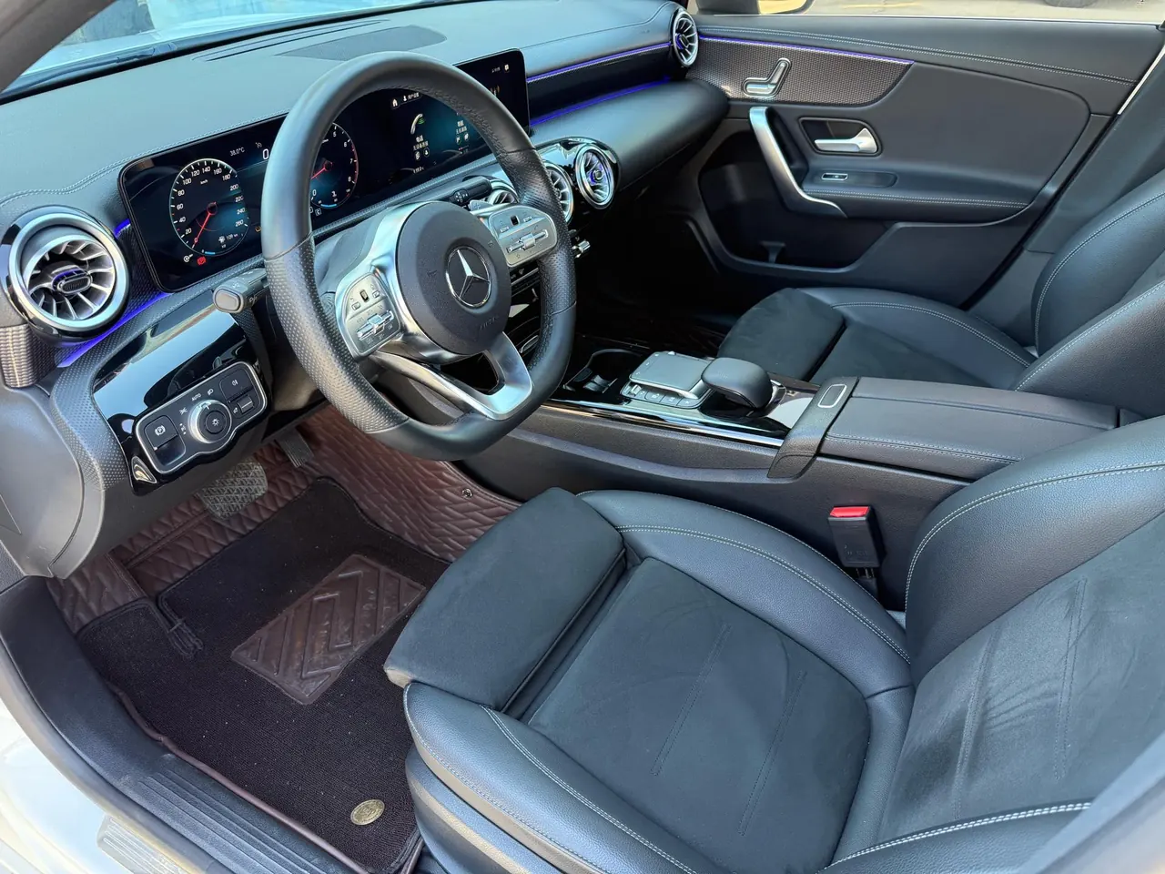 Mercedes Benz Class A 2022 A 200 L 1.3T Fashion (Change 3) Automatic 7