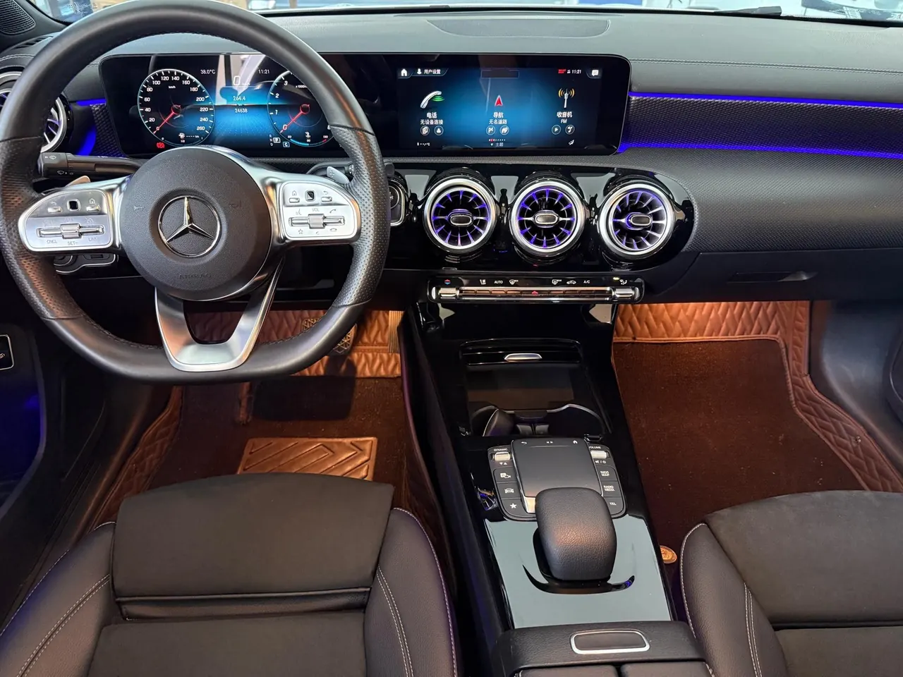 Mercedes Benz Class A 2022 A 200 L 1.3T Fashion (Change 3) Automatic 9