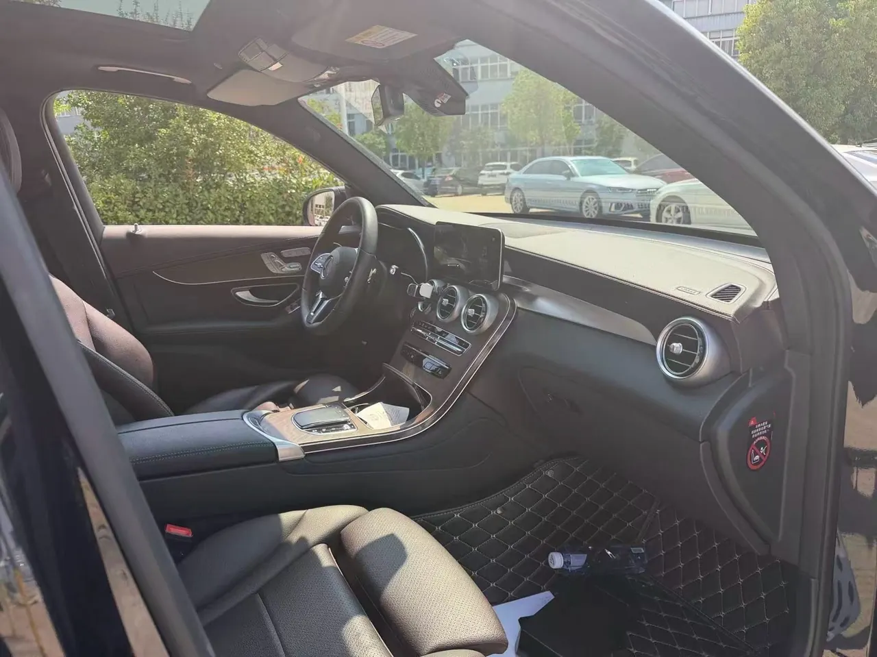 Mercedes Benz 2022 GLC 260 L 4MATIC 2.0T Luxury (Change 2) Automatic Gear 7