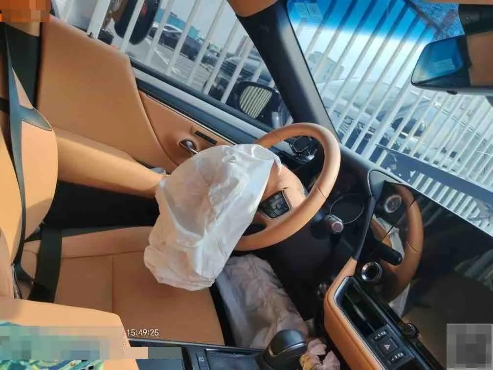 Lexus ES (Imported) 2025 ES200 2.0 Stepless Edition Automatic Gear 17