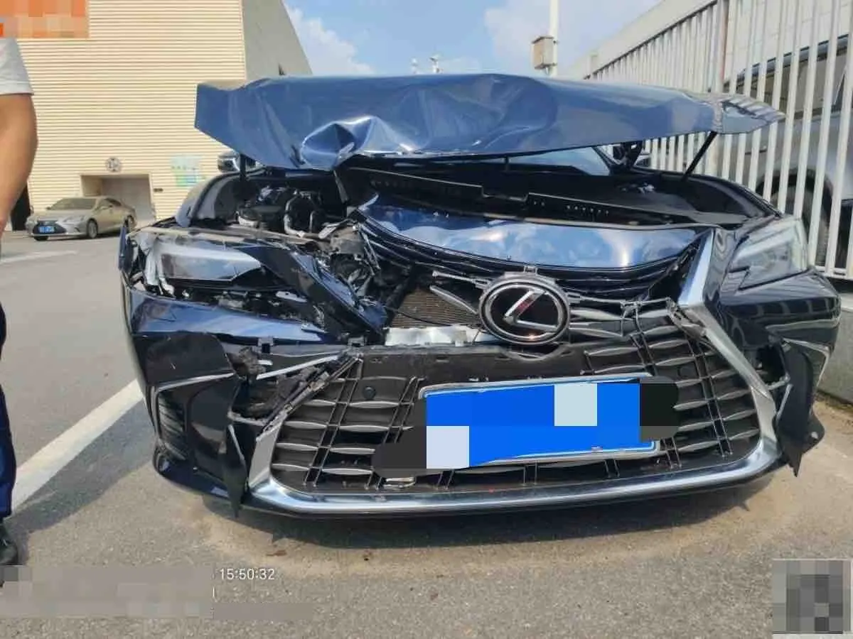 Lexus ES (Imported) 2025 ES200 2.0 Stepless Edition Automatic Gear 5