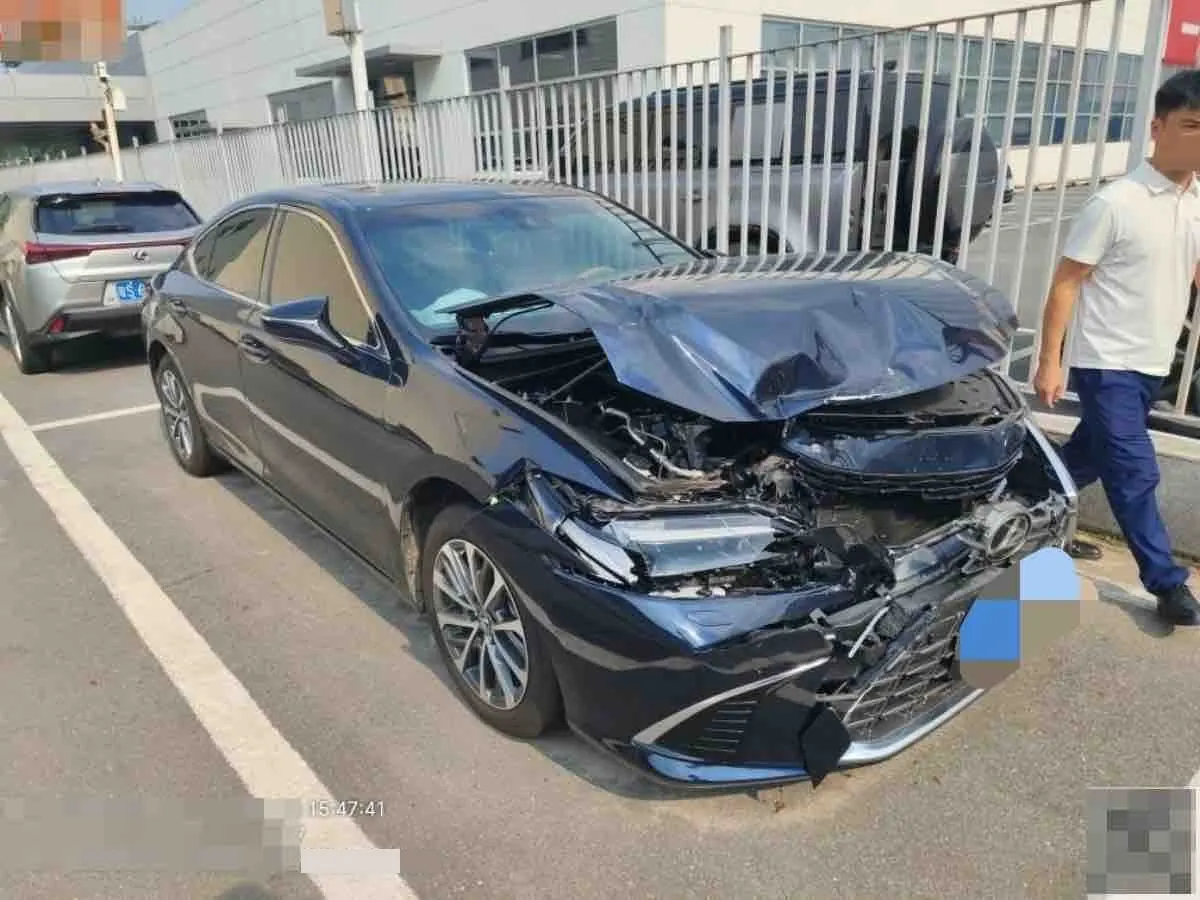 Lexus ES (Imported) 2025 ES200 2.0 Stepless Edition Automatic Gear 7