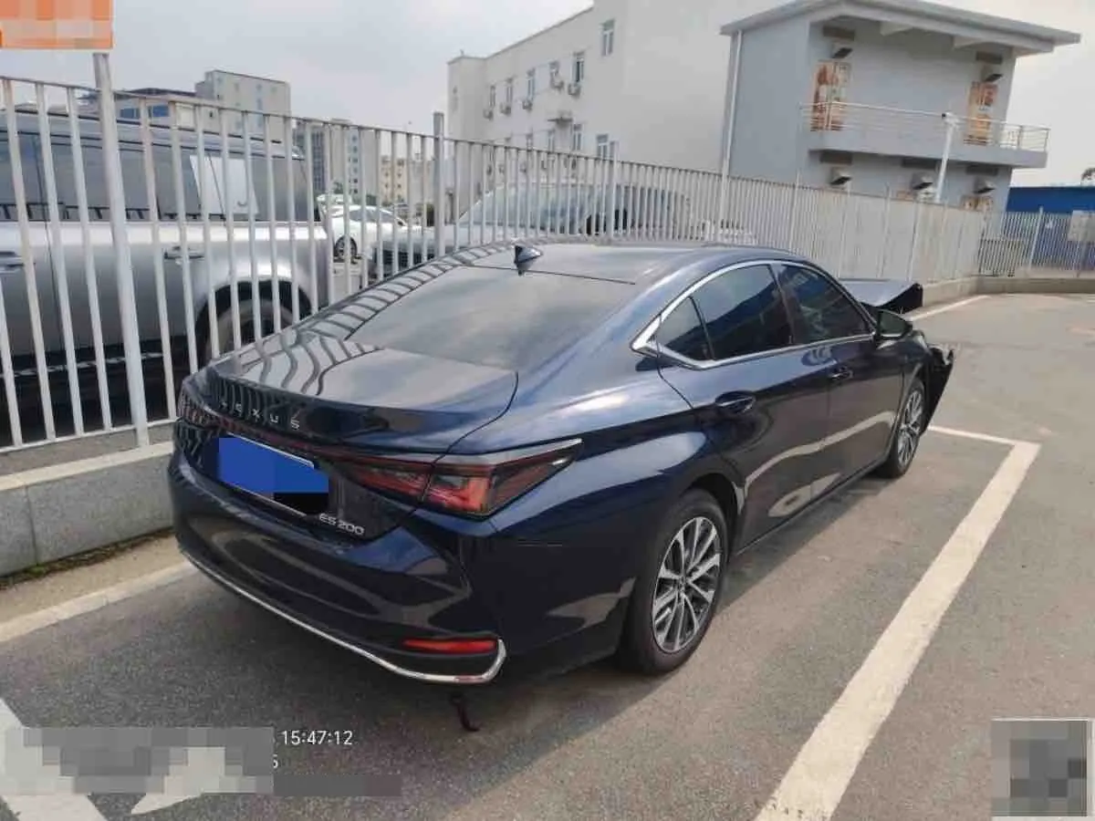 Lexus ES (Imported) 2025 ES200 2.0 Stepless Edition Automatic Gear 9