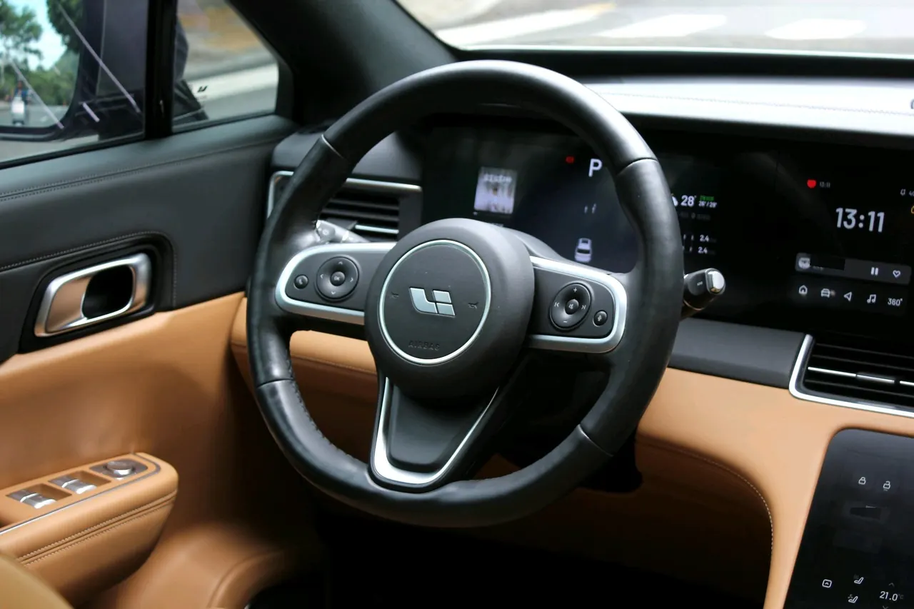 Li 2020 ONE 1.2T extended range 6-seat automatic gear 5
