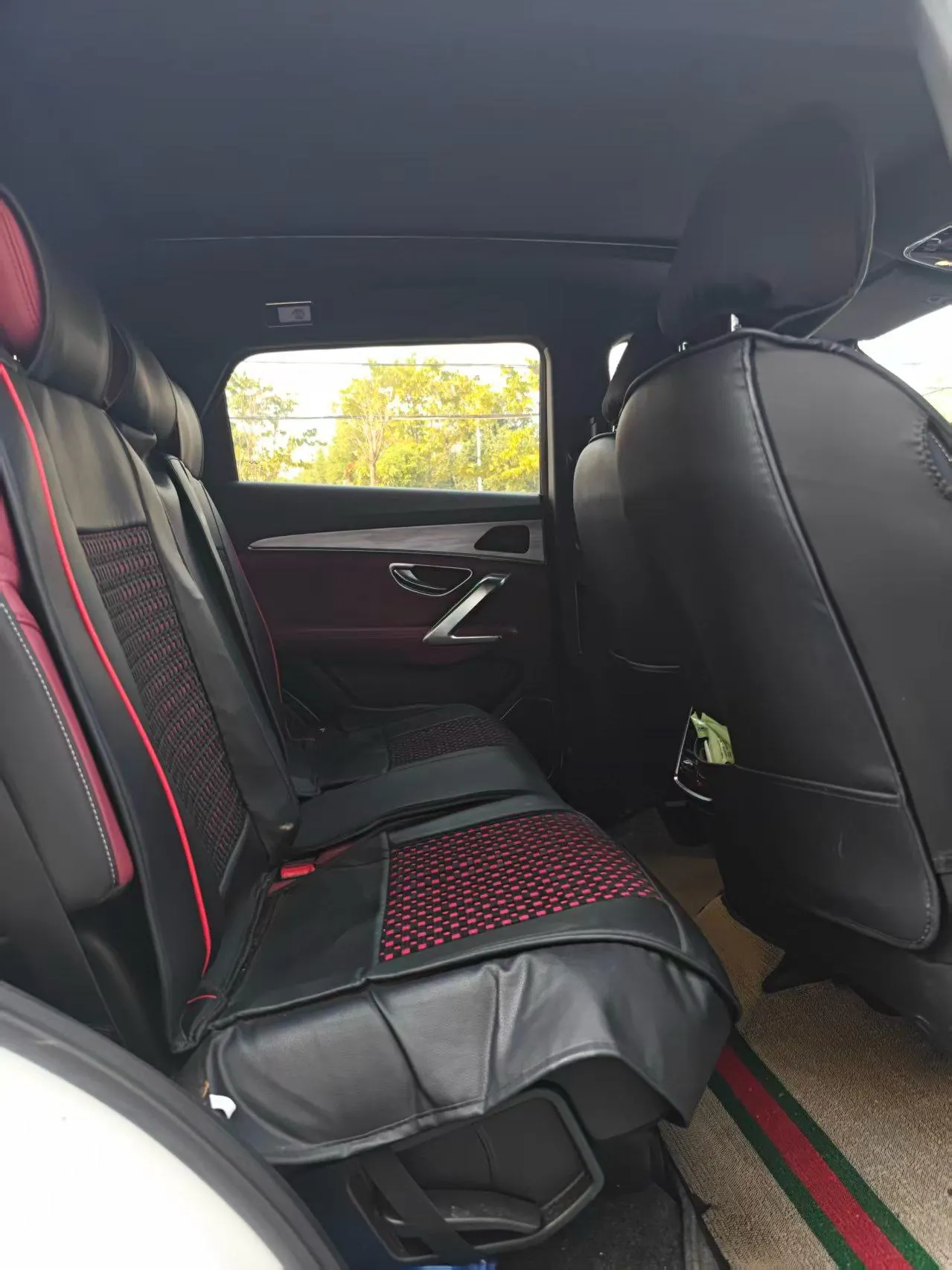 Jetour 2023 X70 PLUS 1.5T self-improvement PRO5 automatic gear - View 1