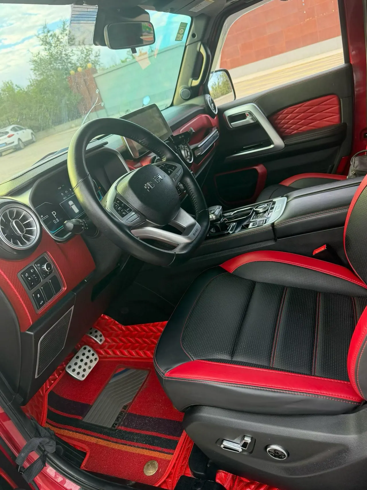 Beijing 2021 BJ40 2.0T 4-wheel-drive blade hero version chivalrous (front and rear electric lock) automatic gear 7