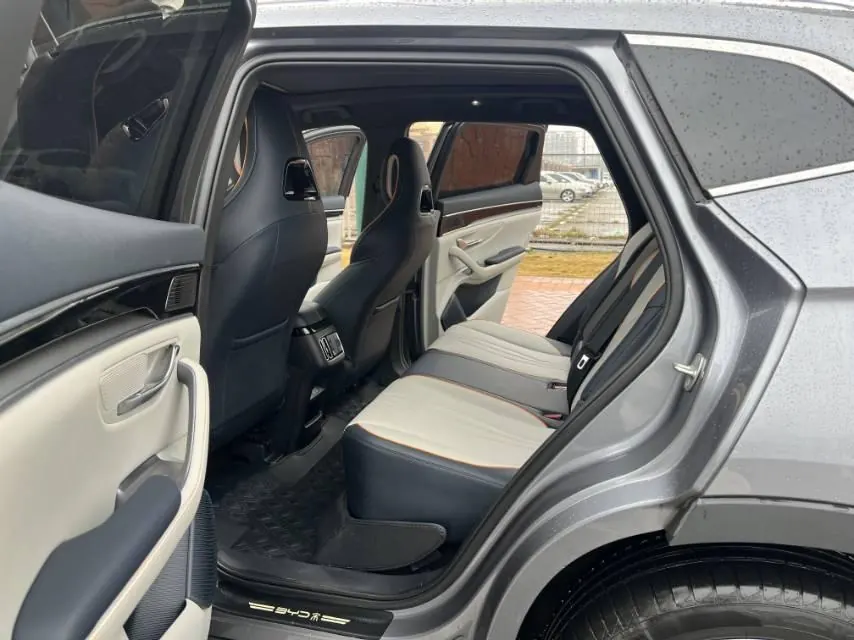 BYD 2023 Song PLUS DM-i 1.5 Stepless Champion Edition 110KM Flagship Automatic Gear 5