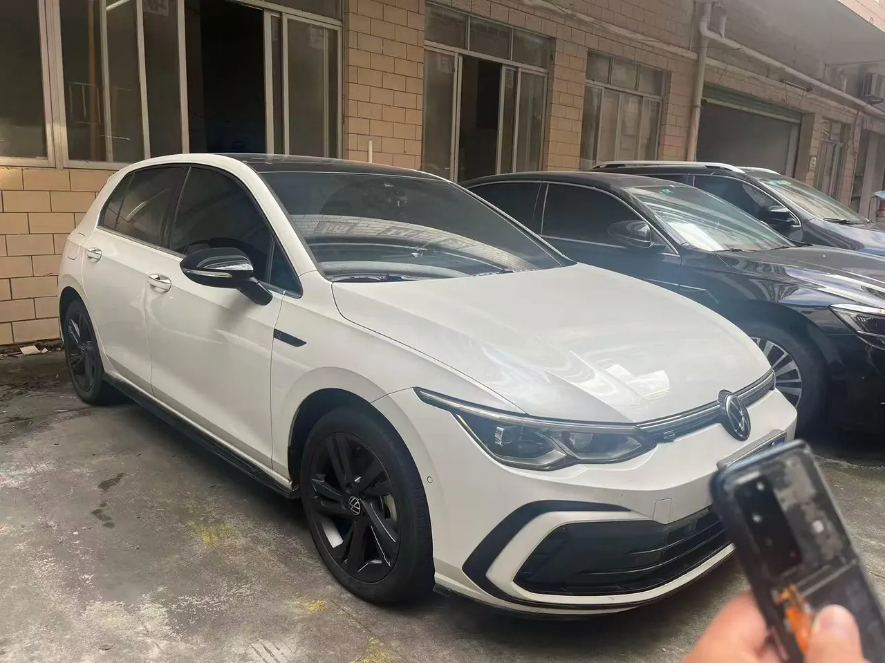 Volkswagen 2023 Golf 8 R-Line 1.4TSI 280TSI Automatic 2