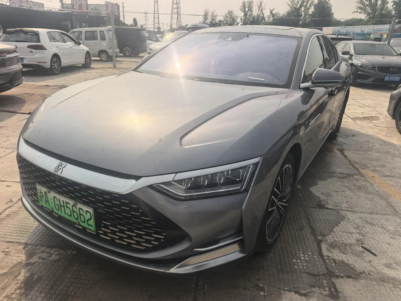 BYD 2020 Han DM 2.0T four-wheel drive performance version luxury automatic gear - View 1