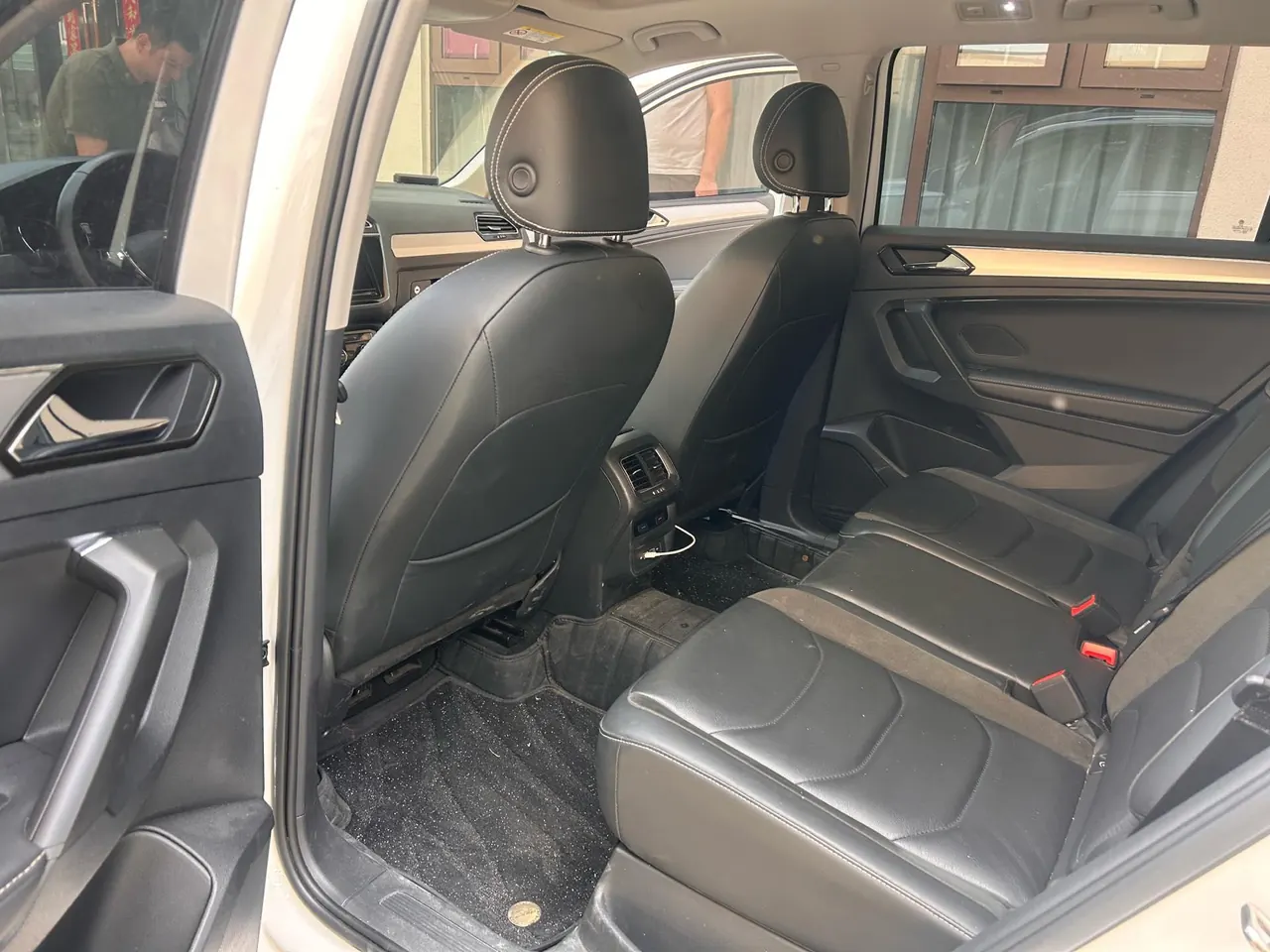 Volkswagen 2020 Tiguan L 2.0TSI 330TSI Two-Drive Smart Deluxe Automatic Gear 5