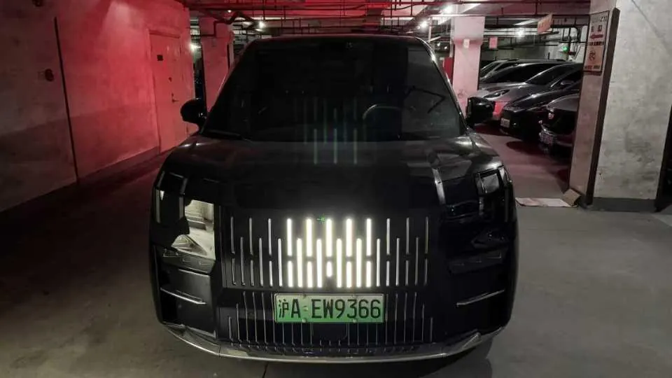 Zeekr 2024 Zeekr 009 six-seat executive version four-wheel drive 108kWh automatic gear 2