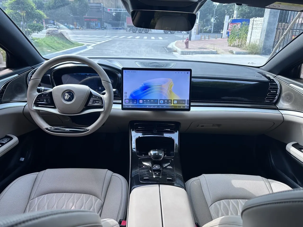 BYD 2024 Chinese DM-i 1.5T stepless glory version 121KM elite automatic gear 5