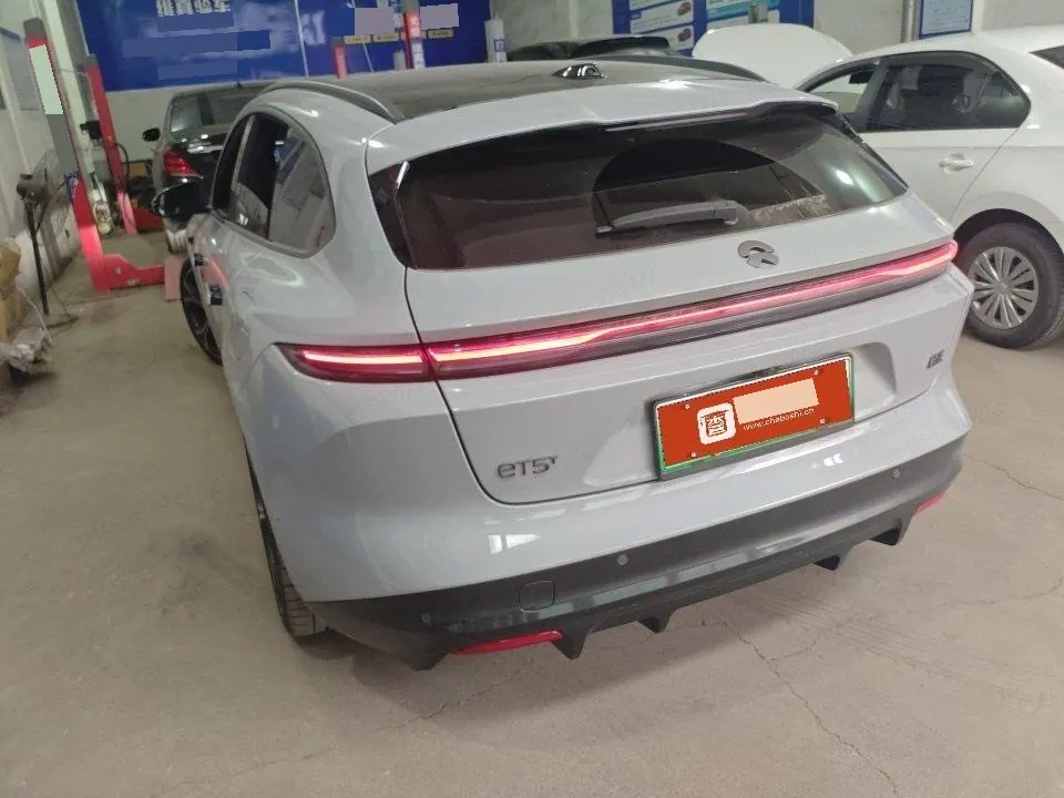 NIO 2024 ET5T 100kWh Touring automatic 3