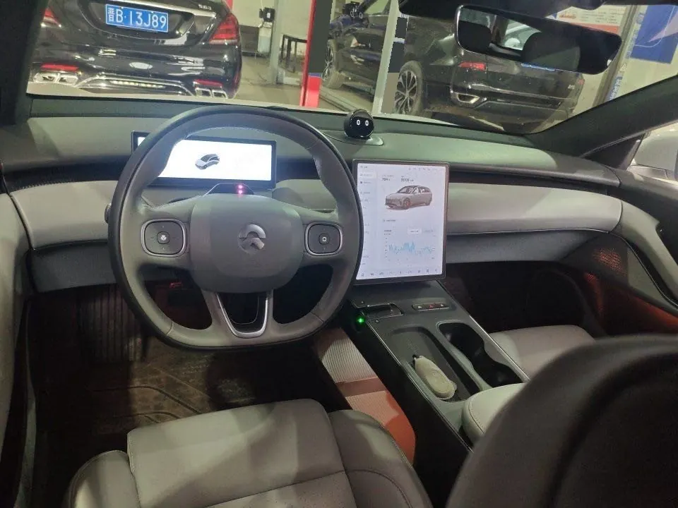 NIO 2024 ET5T 100kWh Touring automatic 6
