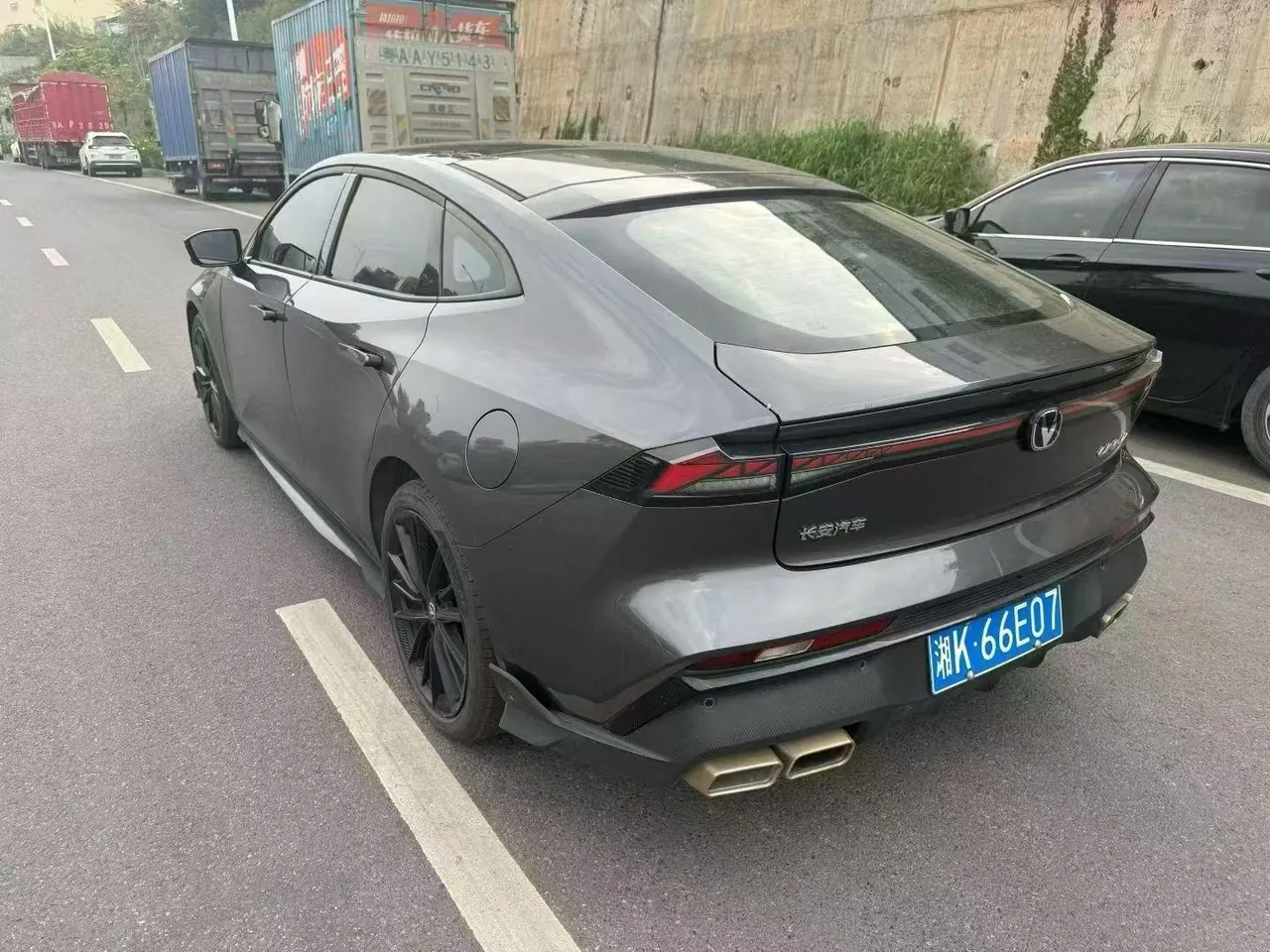 ChangAn 2025 UNI-V 1.5T Distinguished Sports Automatic 5