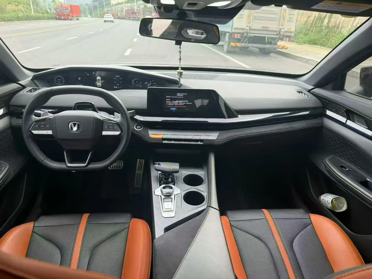 ChangAn 2025 UNI-V 1.5T Distinguished Sports Automatic 7