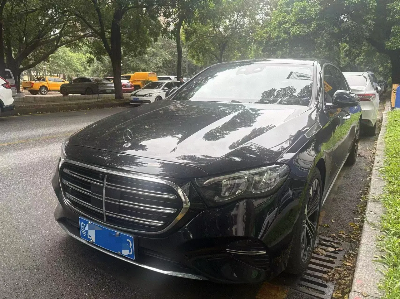 Mercedes Benz E Class 2025 E 300 L 48V 2.0T Luxury (Modified) Automatic Gear - View 1