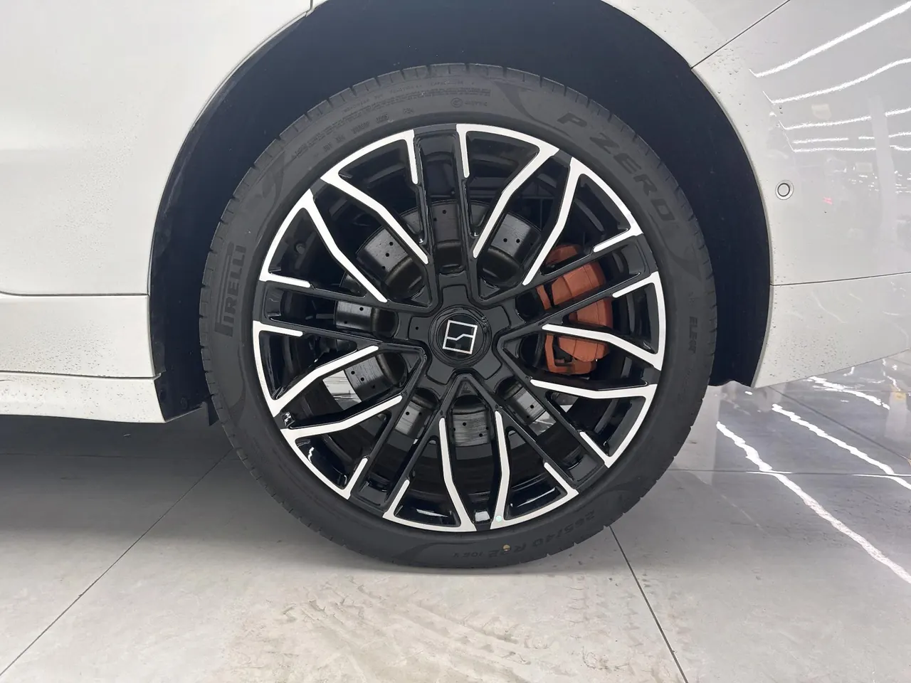 Zeekr 2025 Zeekr 001 YOU version 100kWh four-wheel drive automatic gear 11