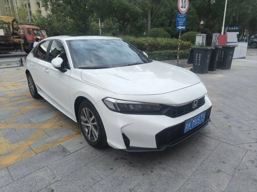 Honda 2025 Civic 1.5T Stepless 240TURBO Zhiqu Plus Automatic Gear 2