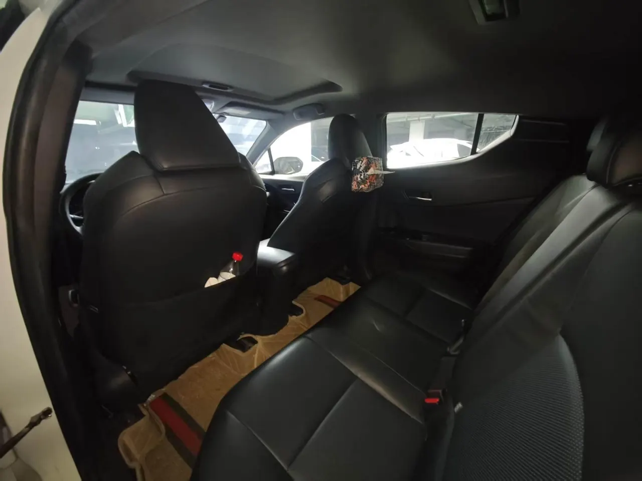 Toyota 2020 C- HR 2.0 stepless leading version of automatic gear 3