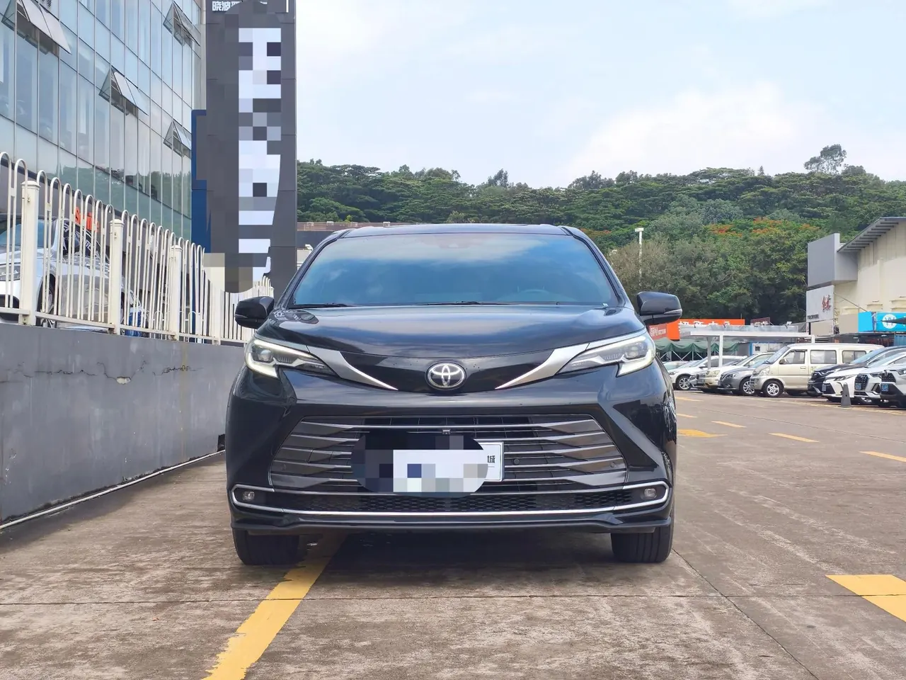 Toyota 2024 Sana 2.5 Stepless Four-wheel Drive Premium Edition Automatic Transmission 2
