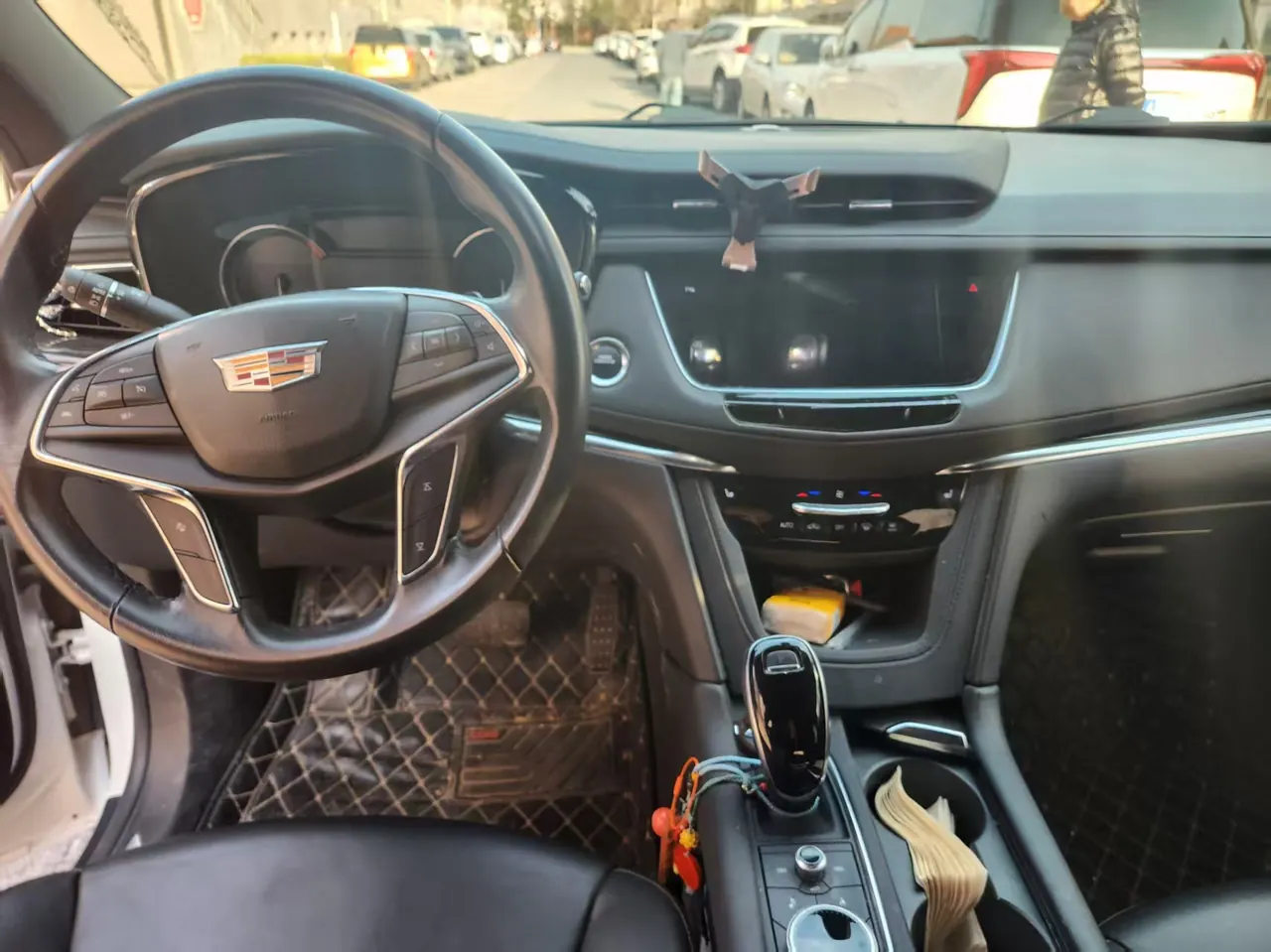 Cadillac 2020 XT5 2.0T 28T Luxury Automatic Gear 3