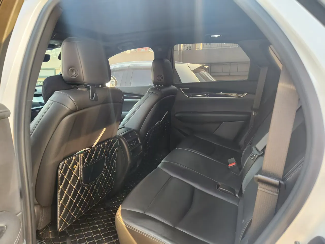 Cadillac 2020 XT5 2.0T 28T Luxury Automatic Gear 4