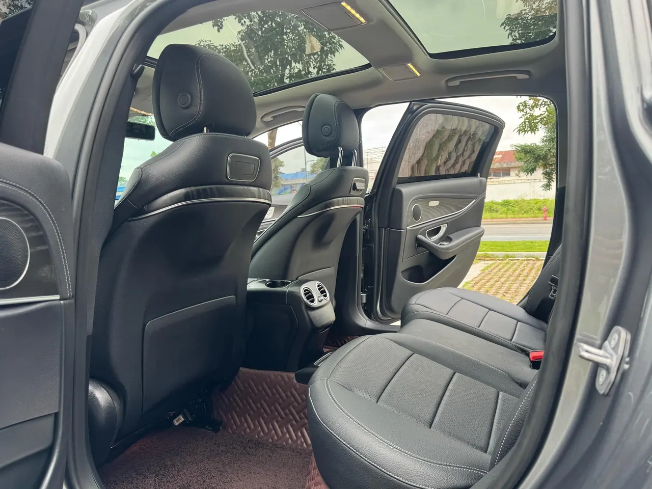 Mercedes Benz E-Class 2020 E 300 L 2.0T Sports Fashion Automatic Gear 10
