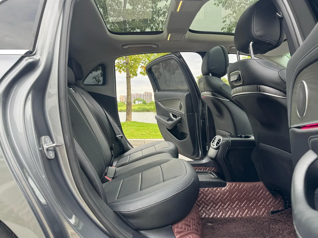 Mercedes Benz E-Class 2020 E 300 L 2.0T Sports Fashion Automatic Gear 15