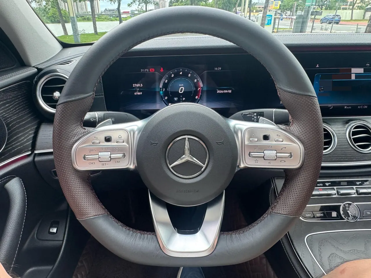 Mercedes Benz E-Class 2020 E 300 L 2.0T Sports Fashion Automatic Gear 18
