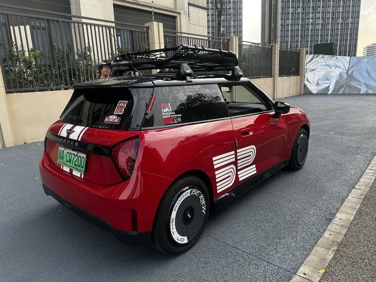 MINI 2025 Mini Cooper E 456km Cooper E Classic Automatic 3