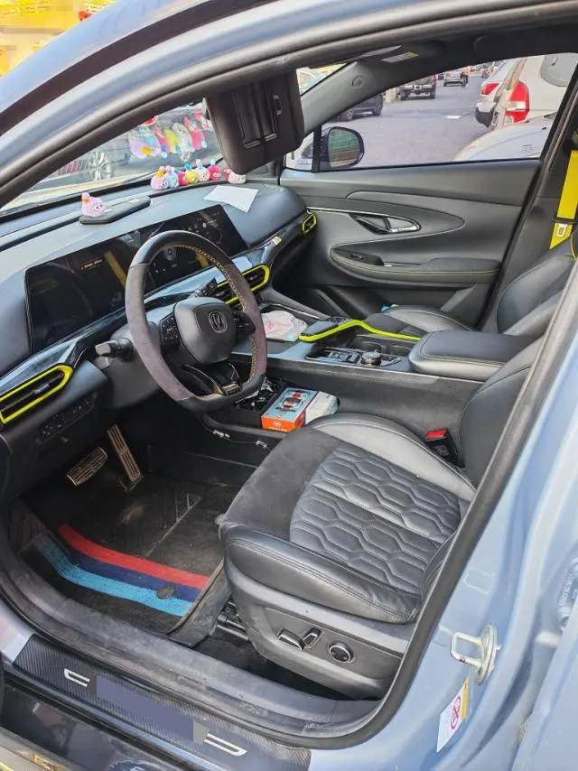 ChangAn 2022 UNI-T 1.5T Flagship Automatic Gear 4
