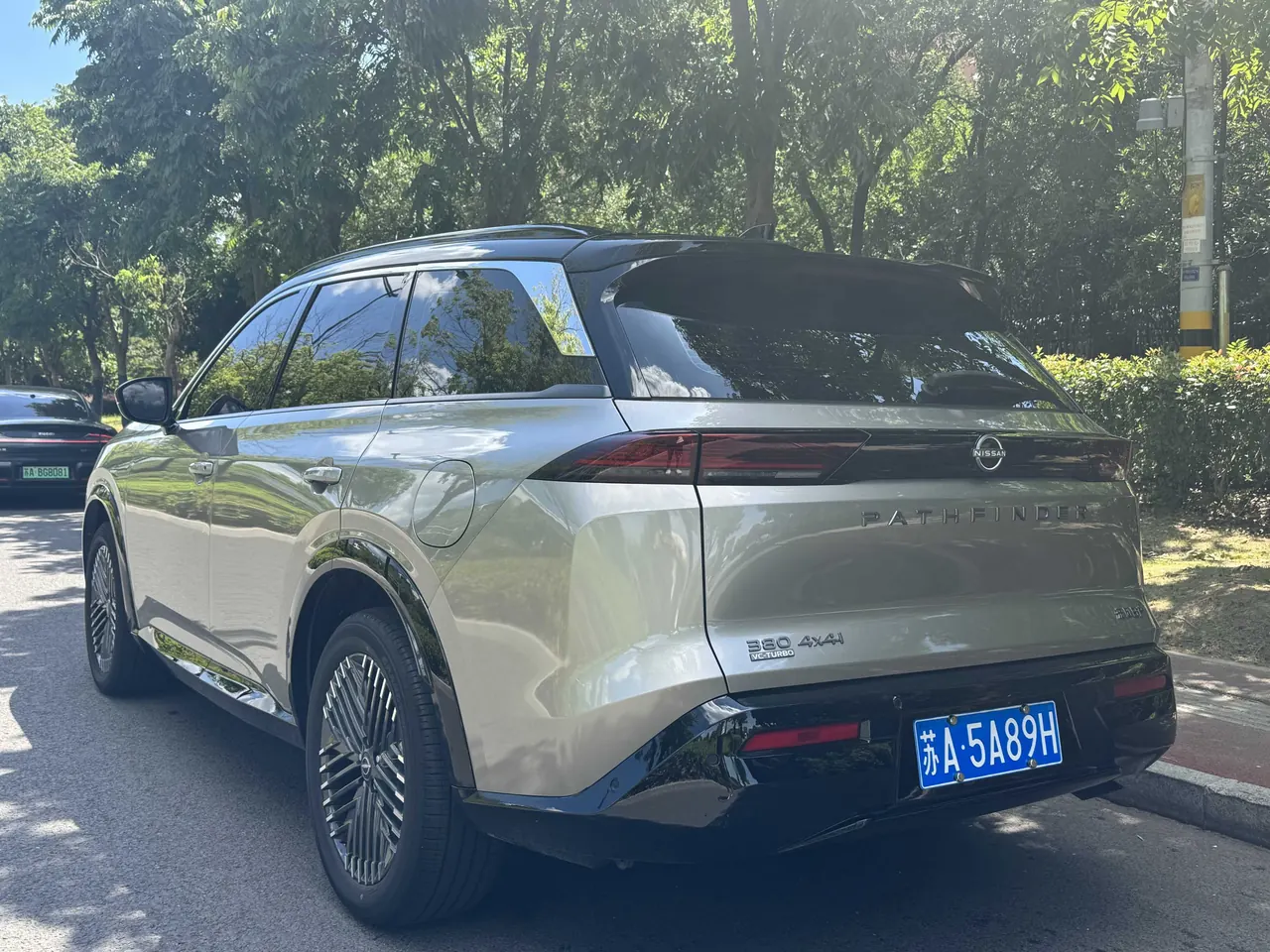 Nissan 2024 Land Exploration 2.0T 380VC-TURBO Four-wheel Drive Intelligent Driving Edition 6-seat Automatic Gear 5