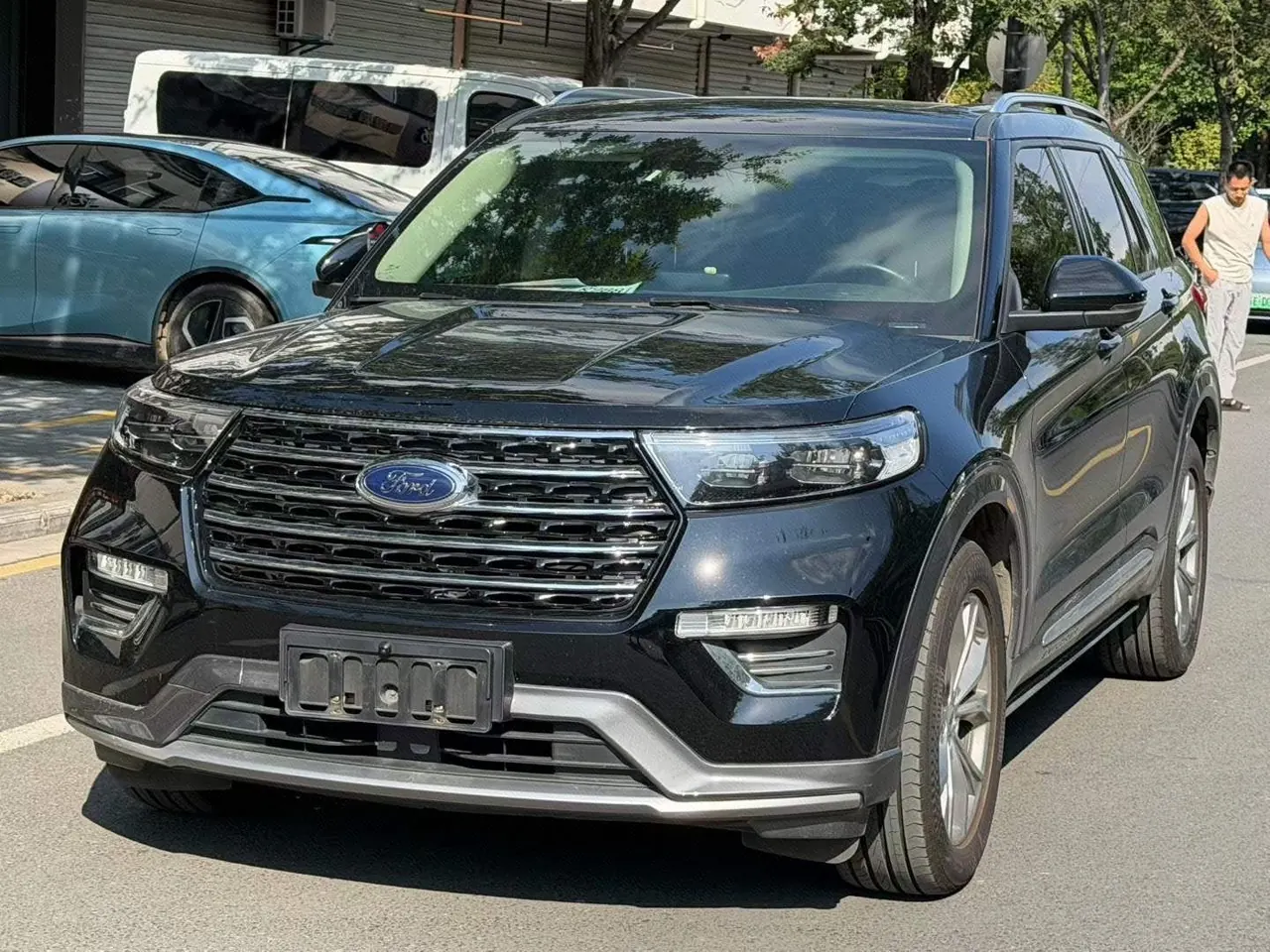 Ford 2020 Explorer 2.3T EcoBoost 285 Four-wheel Drive Fashion Edition 6-seat Automatic Gear - View 1