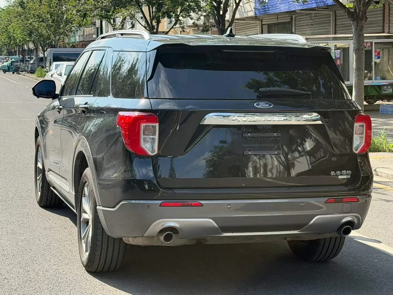 Ford 2020 Explorer 2.3T EcoBoost 285 Four-wheel Drive Fashion Edition 6-seat Automatic Gear 6
