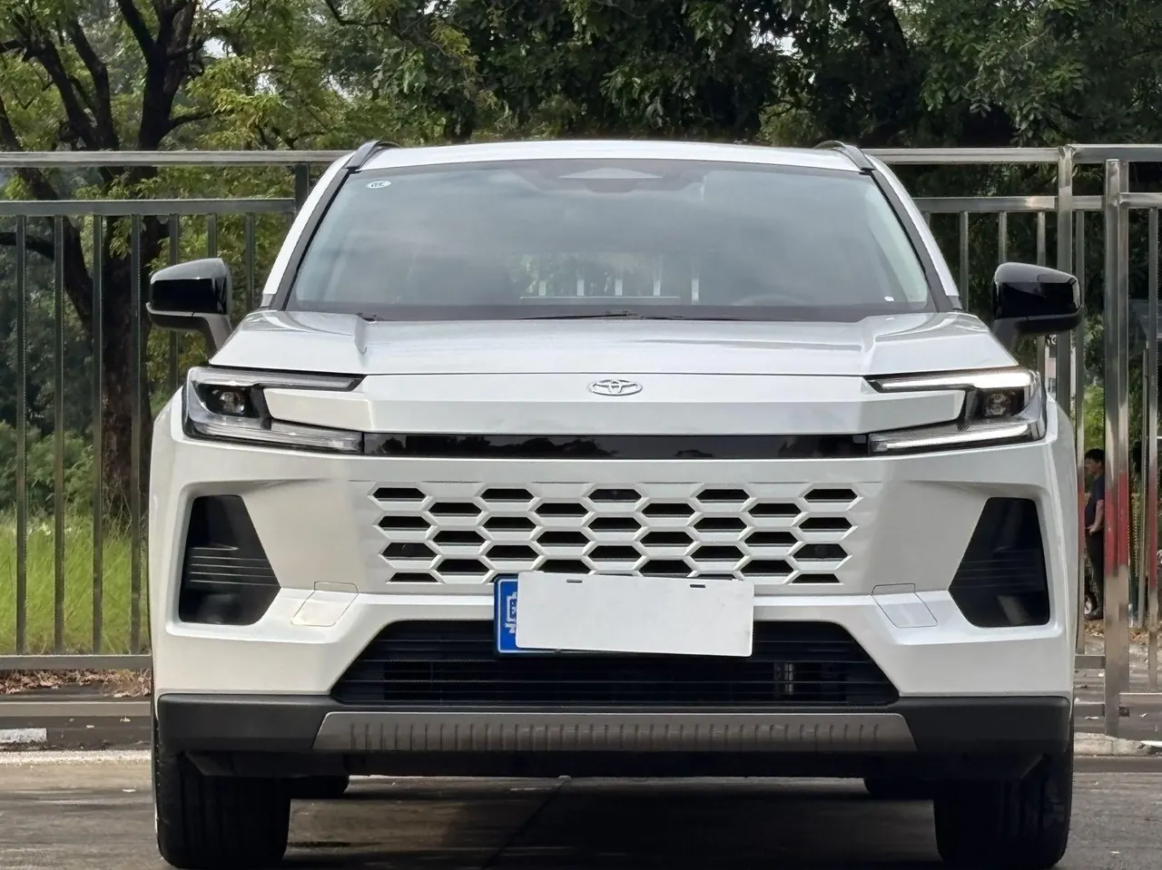 Toyota 2026 Weilanda Dual Engine 2.0 Stepless Intelligent Electric Hybrid PRO Automatic Gear 2