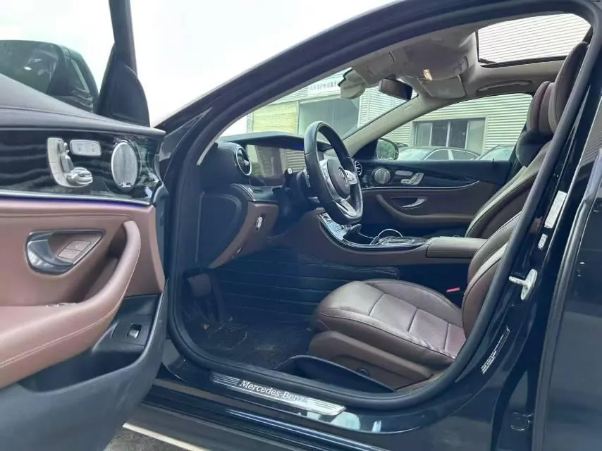 Mercedes Benz E-Class 2020 E 300 L 2.0T Sports Fashion Automatic Gear 3