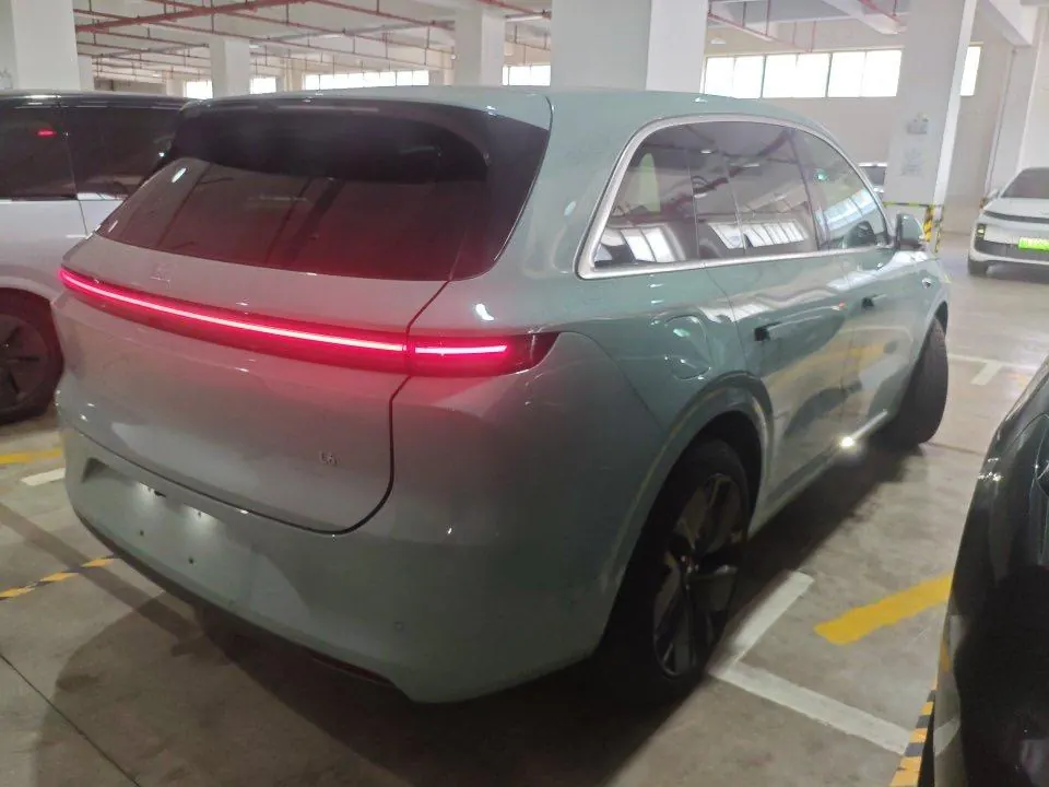 Li 2025 L6 Max Intelligent Rejuvenation New Edition Automatic Gear 3