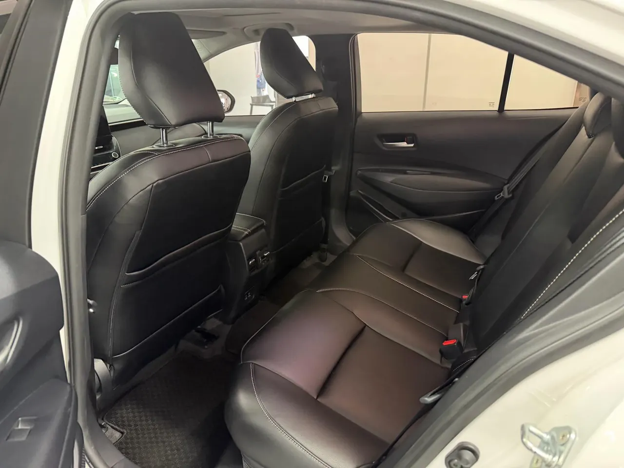 Toyota 2023 Corolla Double Engine 1.8 Stepless Intelligent Electric Hybrid Elite Automatic Gear - View 1