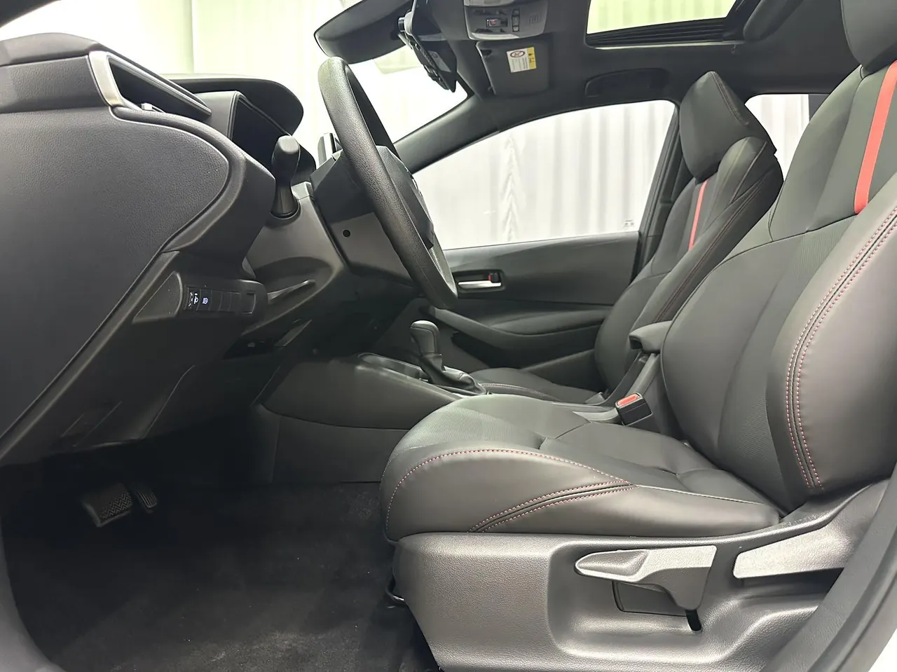 Toyota 2021 Lei Ling 1.2T Stepless 185T Deluxe Automatic Gear 5
