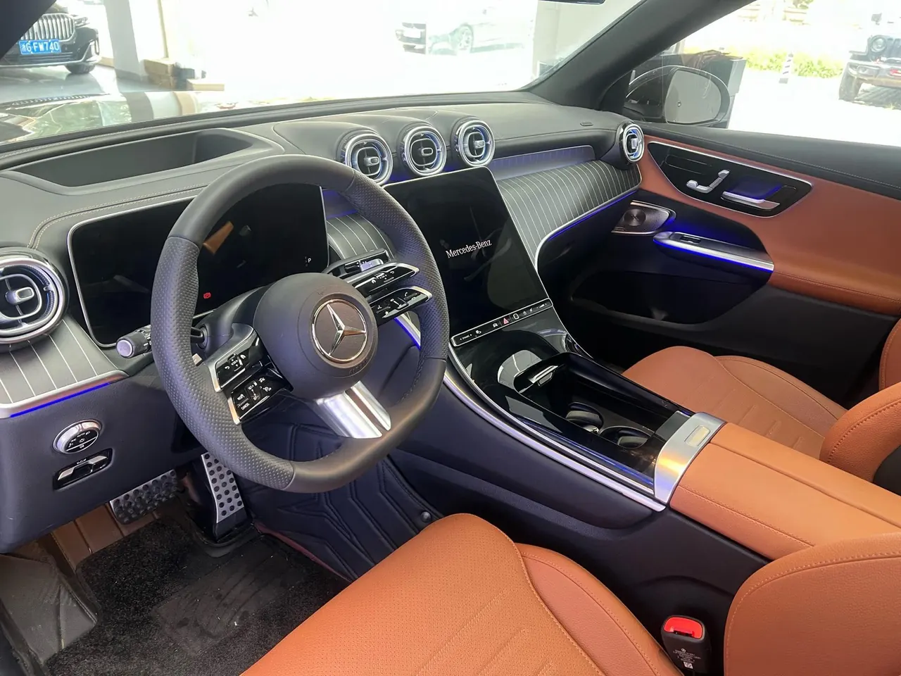 Mercedes Benz 2025 GLC 300 L 4MATIC 48V 2.0T Luxury 5-seat Automatic Gear 7