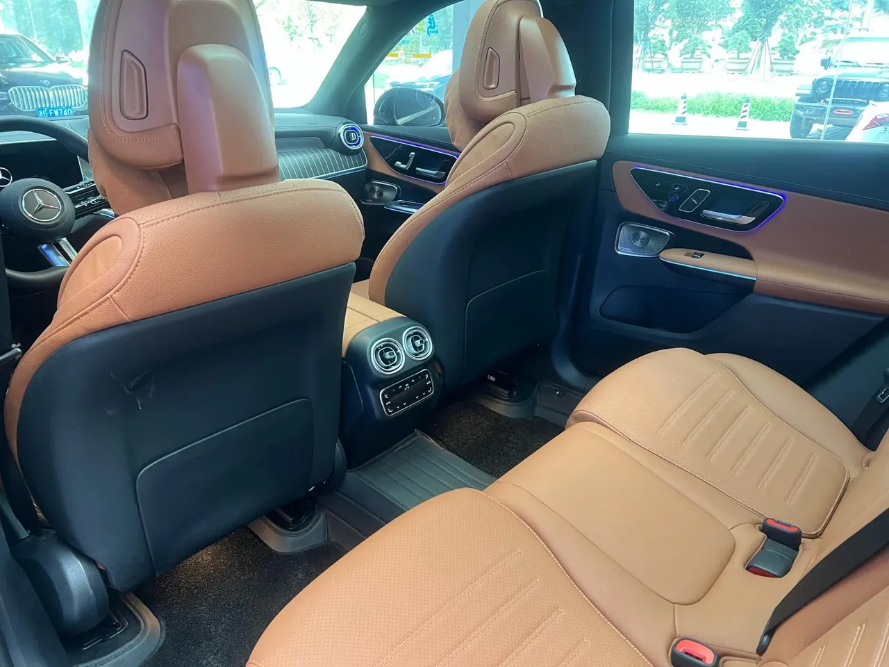 Mercedes Benz 2025 GLC 300 L 4MATIC 48V 2.0T Luxury 5-seat Automatic Gear 8