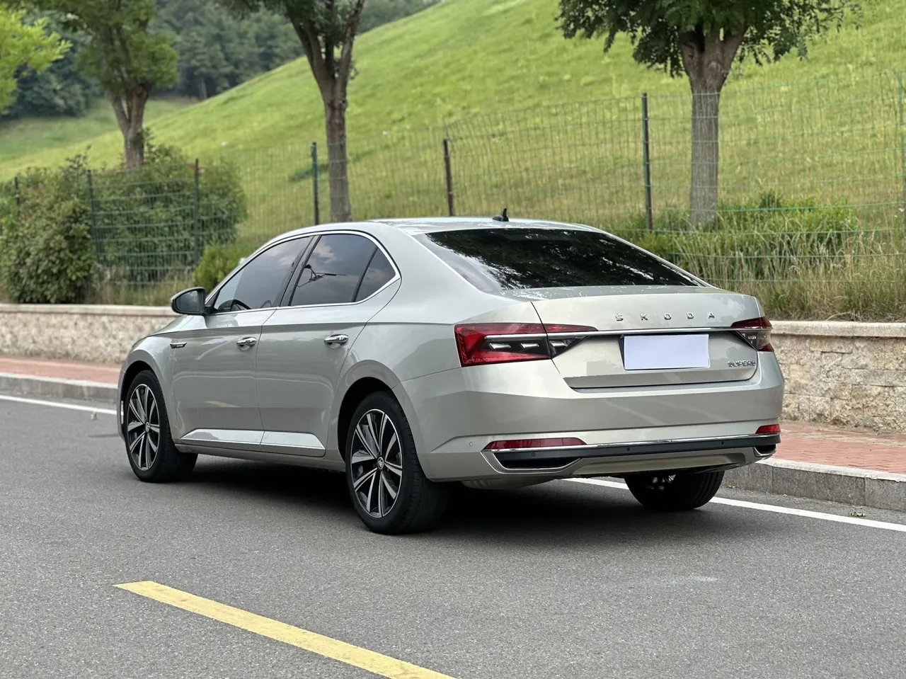 Skoda 2022 Express 1.4TSI TSI280 Premium Edition Automatic Gear 4