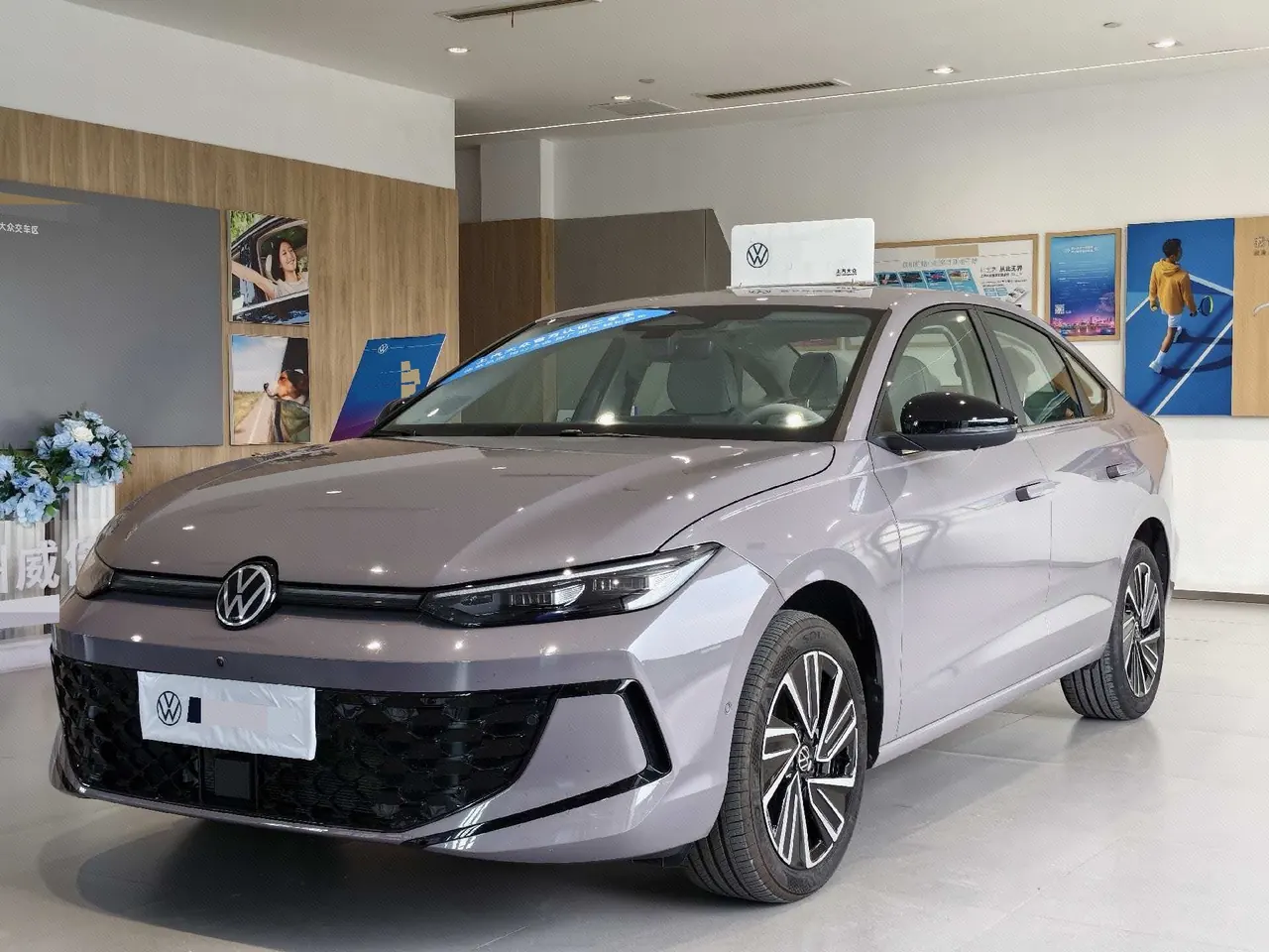 Volkswagen 2026 Lavida Pro 1.5TSI 300TSI Zhiyi Edition Automatic Gear - View 1