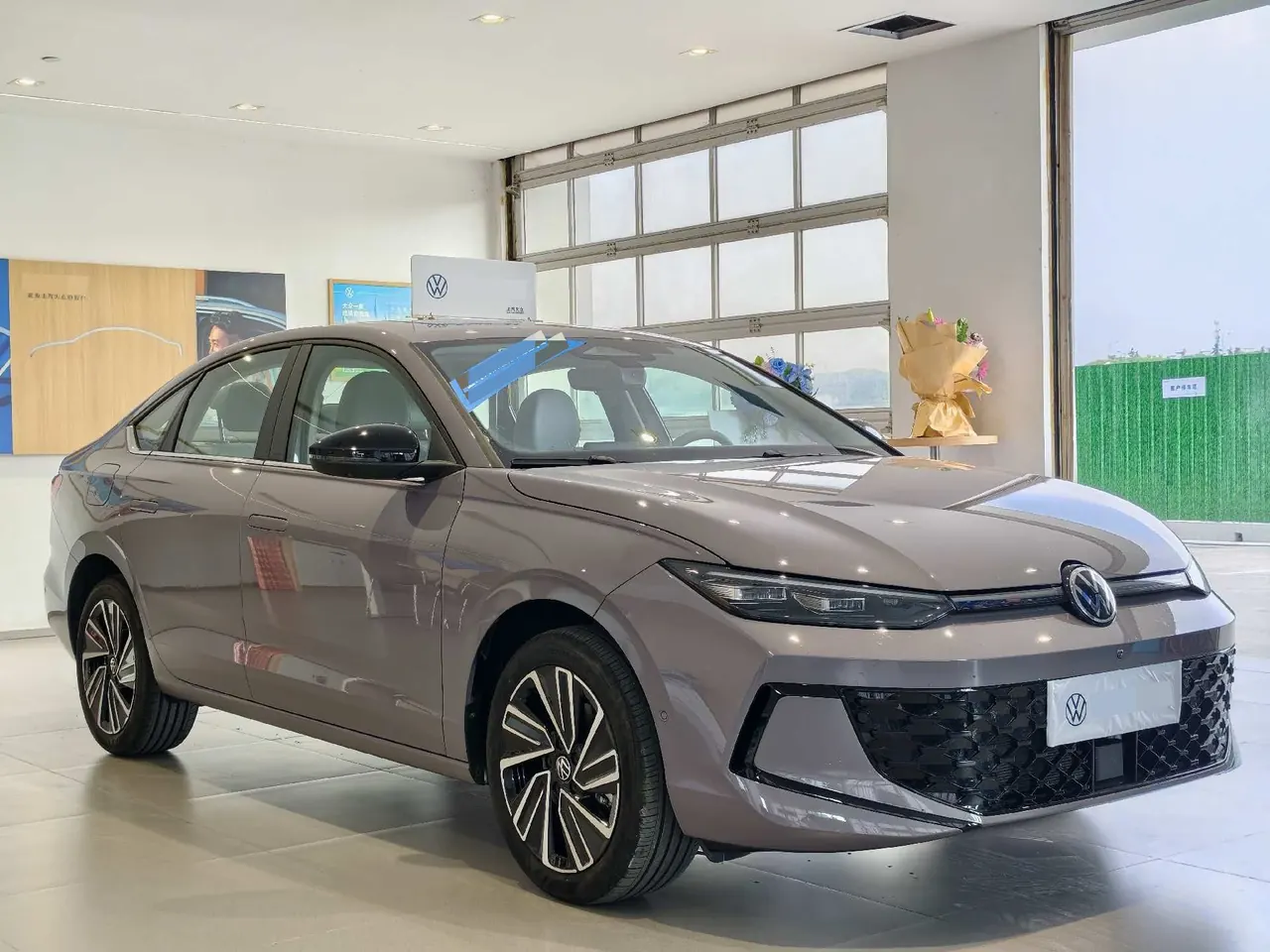 Volkswagen 2026 Lavida Pro 1.5TSI 300TSI Zhiyi Edition Automatic Gear 3