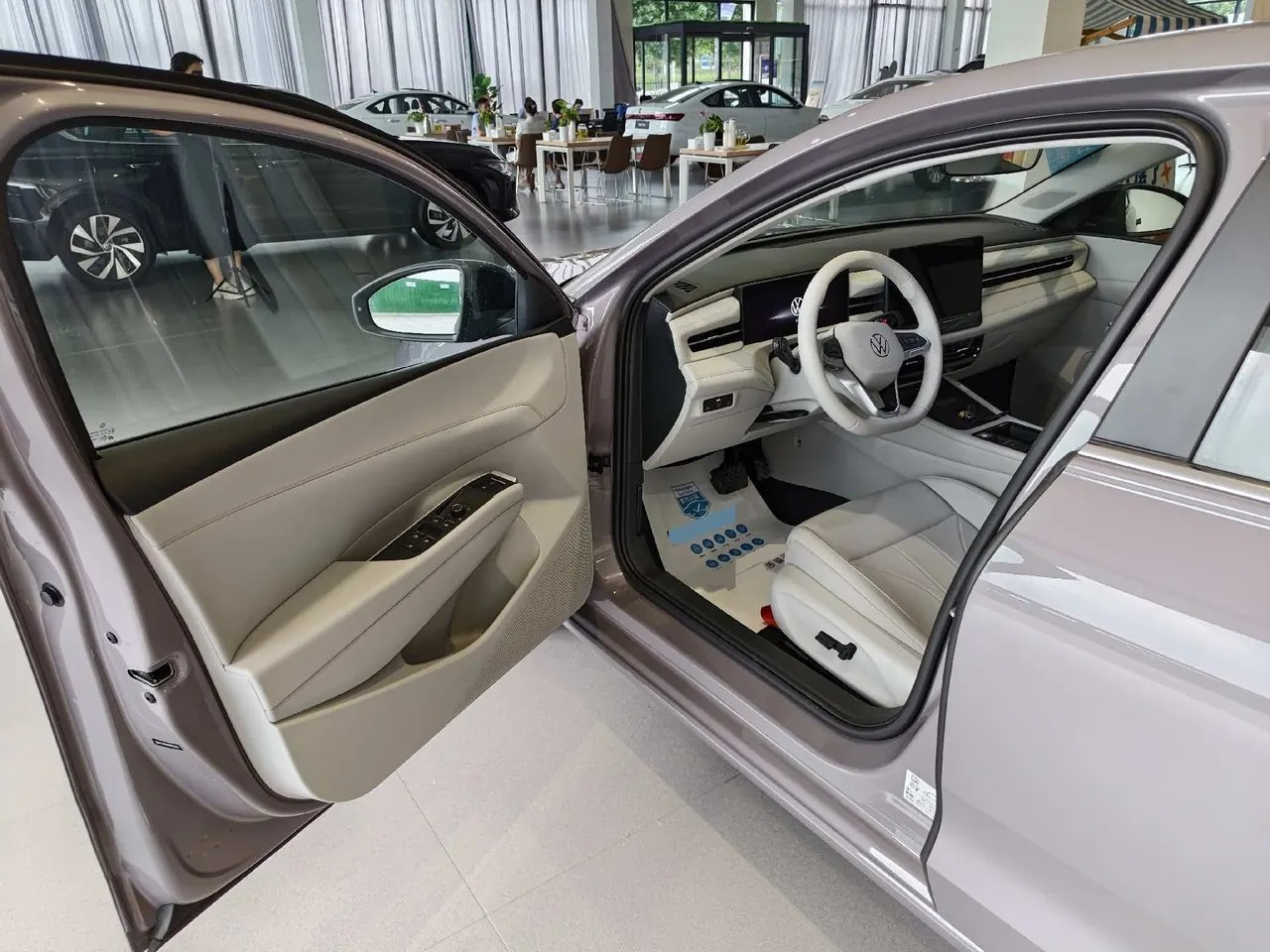 Volkswagen 2026 Lavida Pro 1.5TSI 300TSI Zhiyi Edition Automatic Gear 5