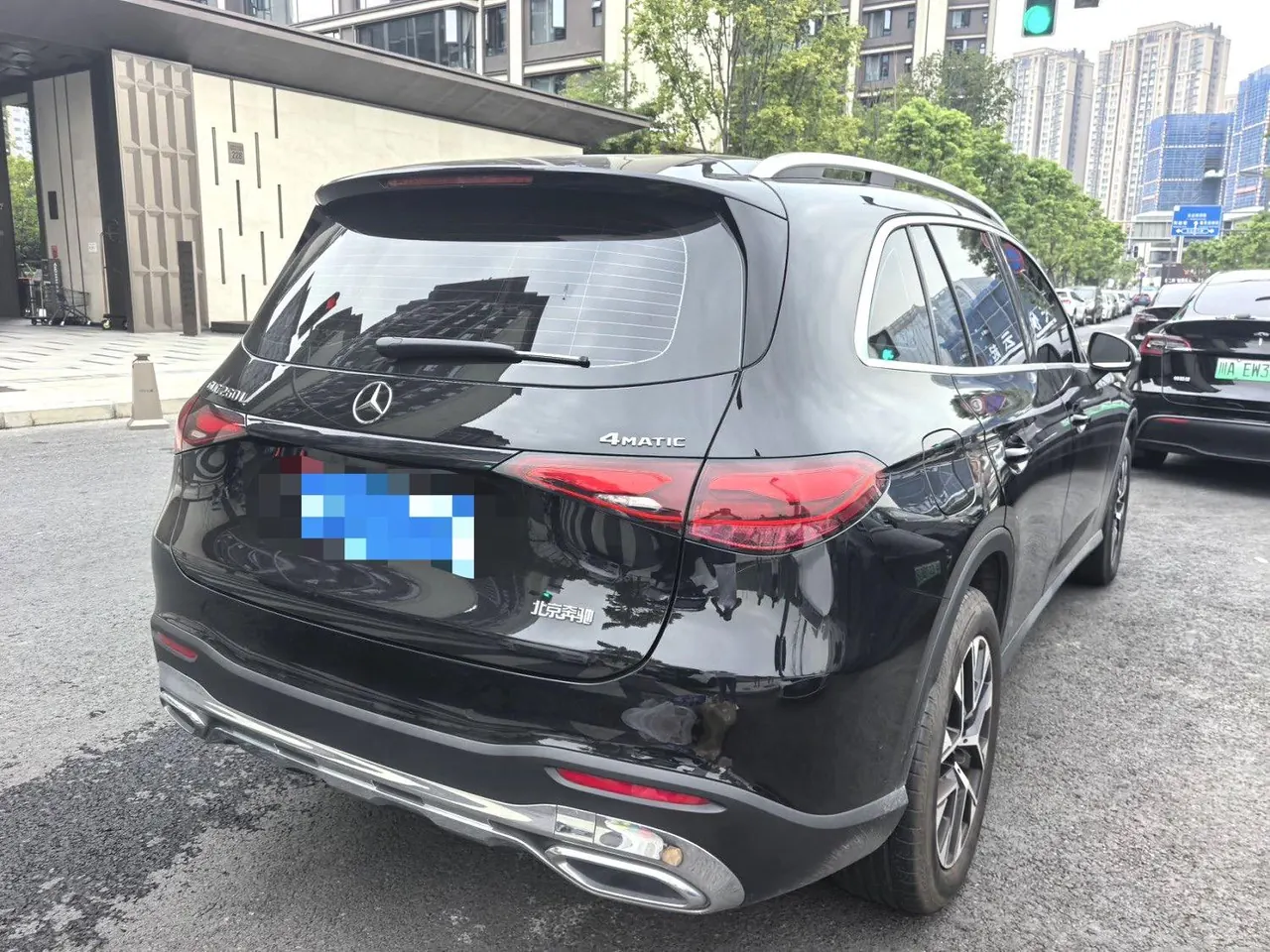 Mercedes Benz 2023 GLC 260 L 4MATIC 48V 2.0T Dynamic 5-seat Automatic Gear 2