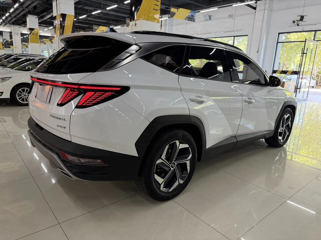 Hyundai 2022 Tousheng L 1.5T LUX Premium N Line Automatic 4