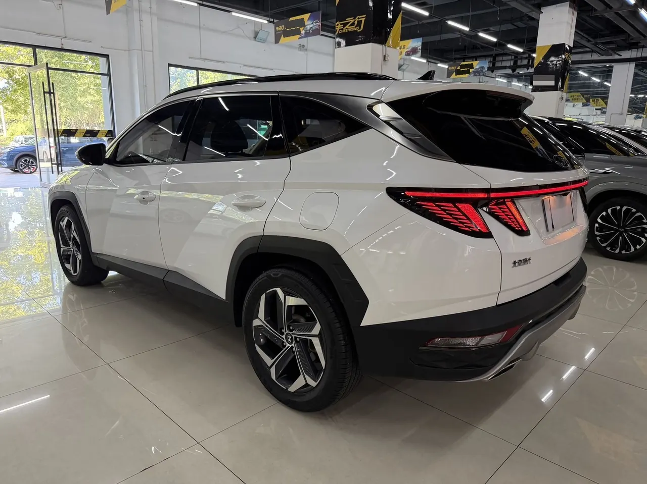 Hyundai 2022 Tousheng L 1.5T LUX Premium N Line Automatic 5