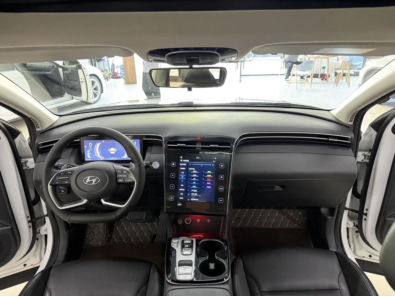 Hyundai 2022 Tousheng L 1.5T LUX Premium N Line Automatic 9